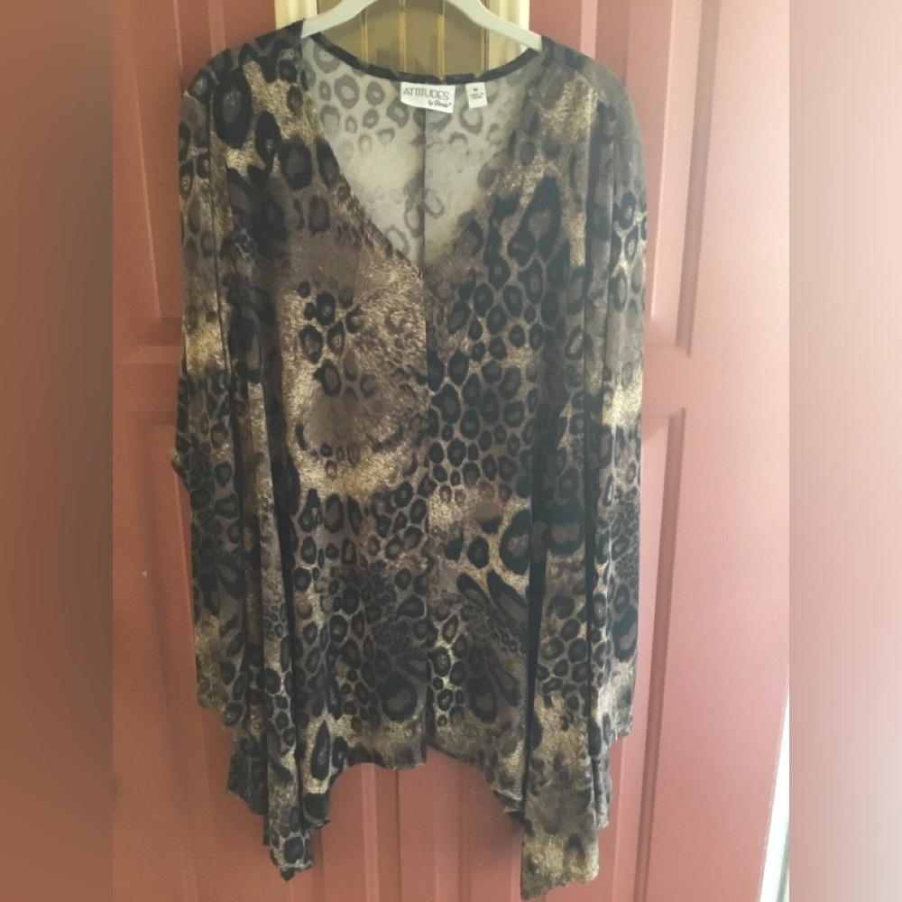 Dark Animal Print Flowing Tunic from Attitudes by Renee sized XL - Picture 2 of 5